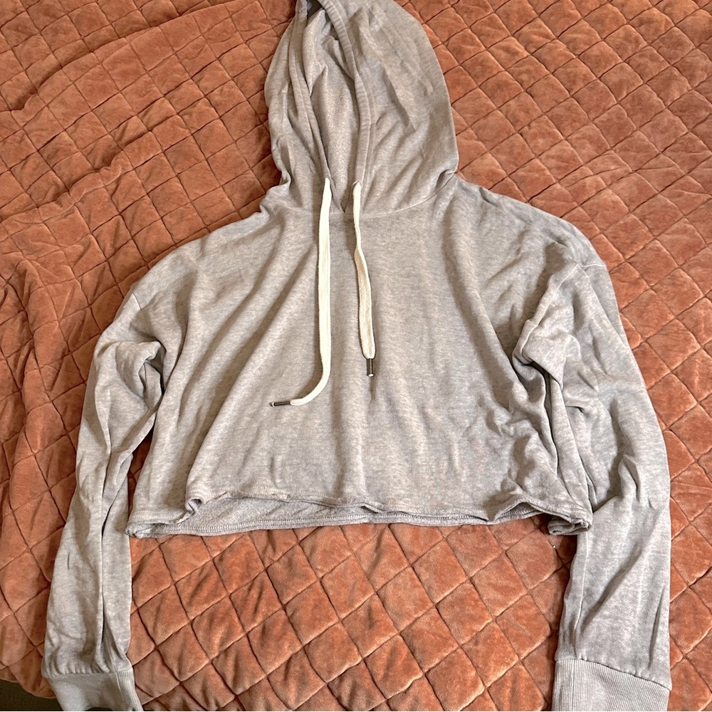 Grey heathered cropped hoodie
